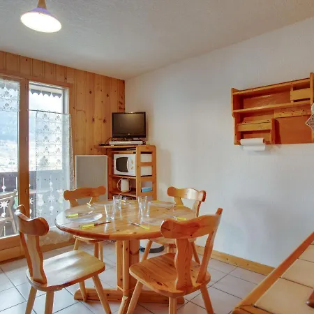 Apartment Les Aiguilles Du Midi-2 By Interhome *